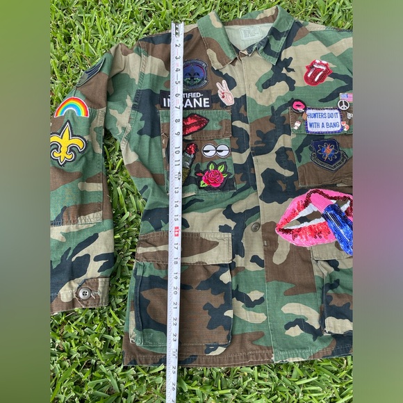 Upcycled Handmade By ME Vintage Army Fatigue Camo Jacket Bling Patches Pins - Picture 12 of 17